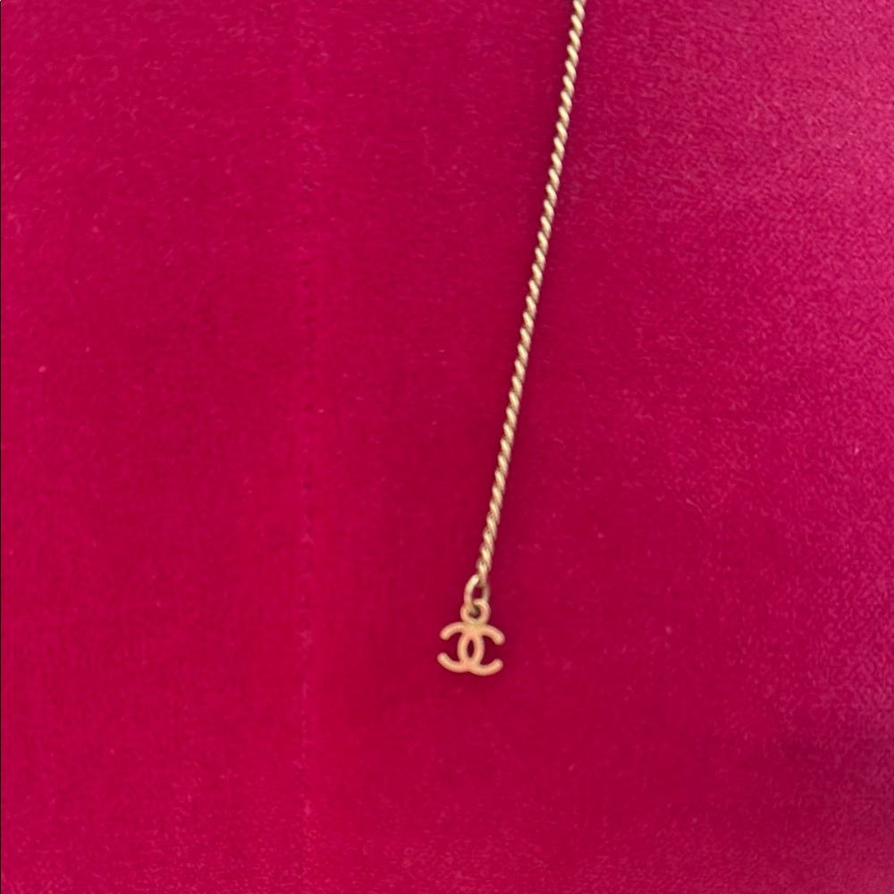 CHANEL Polka Dot Enamel CC Cruise Pendant Necklace - Picture 5 of 8